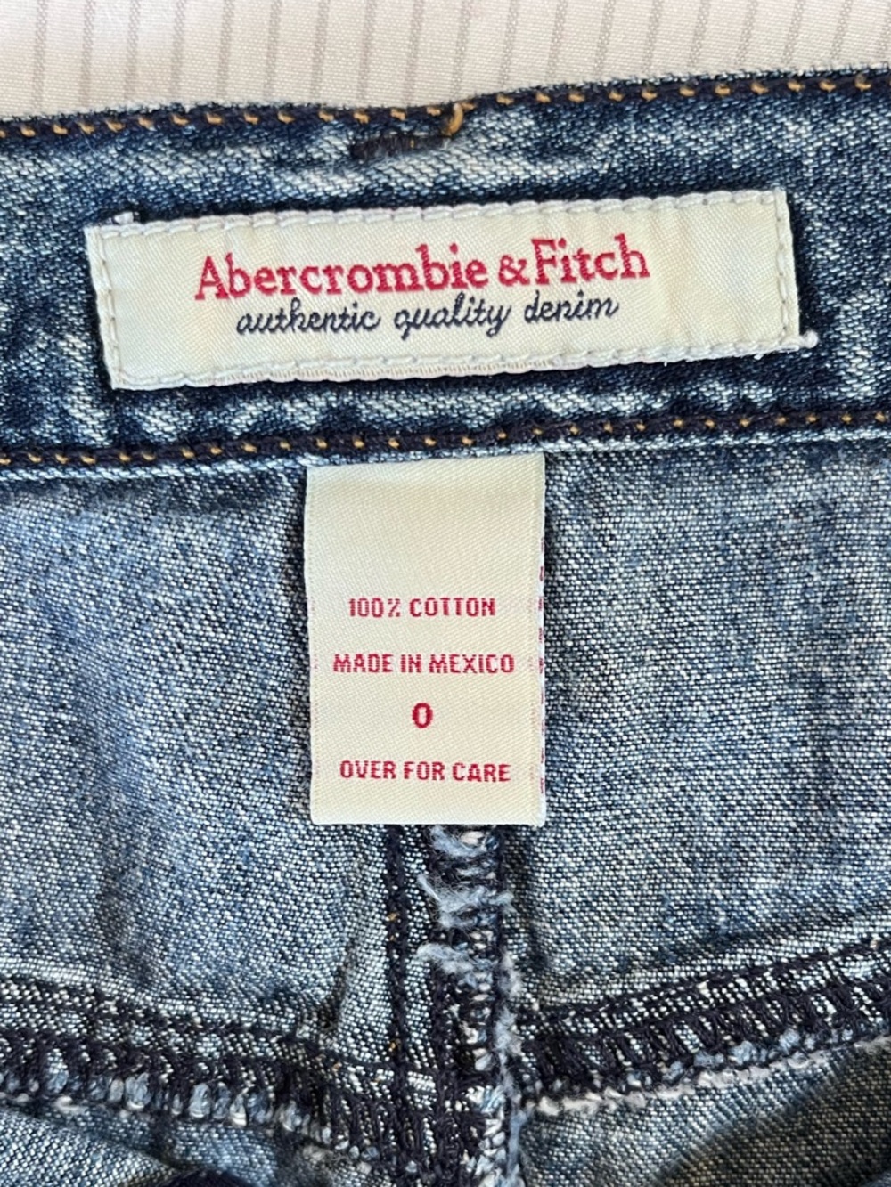 Y2K Cali Surfer Girl Abercrombie & Fitch Distressed Mini Jean Skirt - Picture 3 of 6